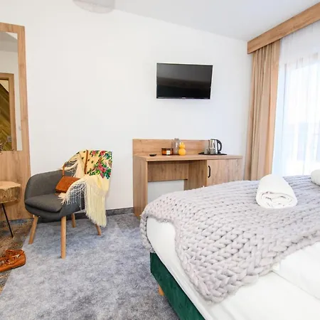 Maryna Bor Widok Na Gory 3*